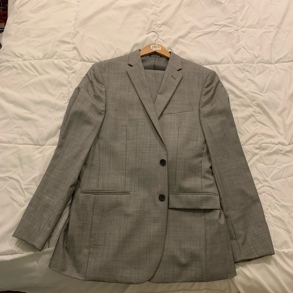 Egara slim fit 42 tall full suit